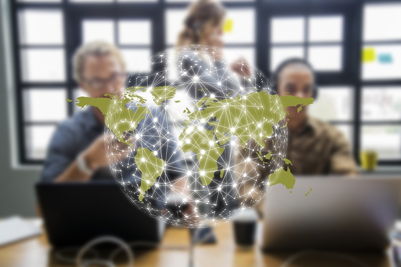Przegląd cyber oszustw na kwiecień 2025