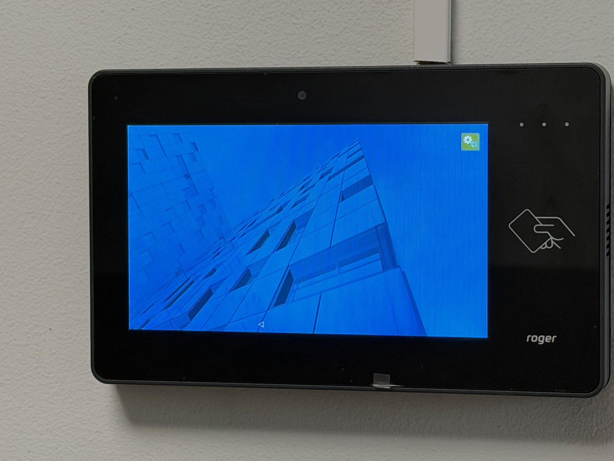 kontrola-dostepu-czytnik-urzad-gminy